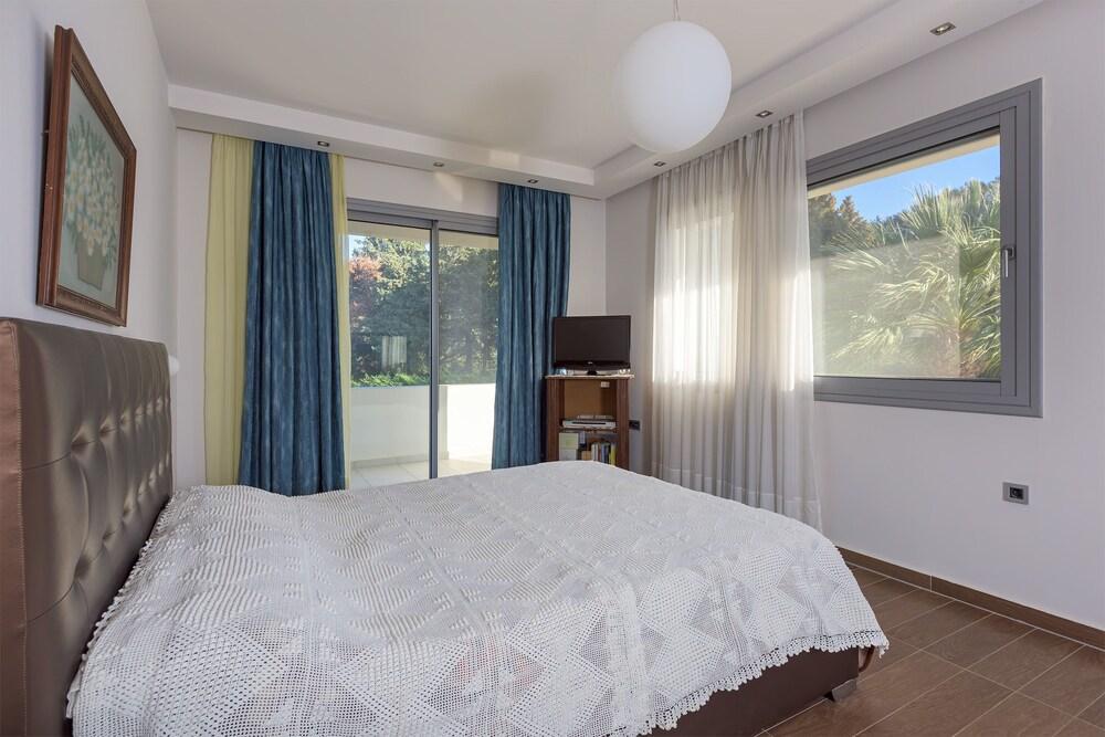 יאליסוס Bella Foresta Villa מראה חיצוני תמונה